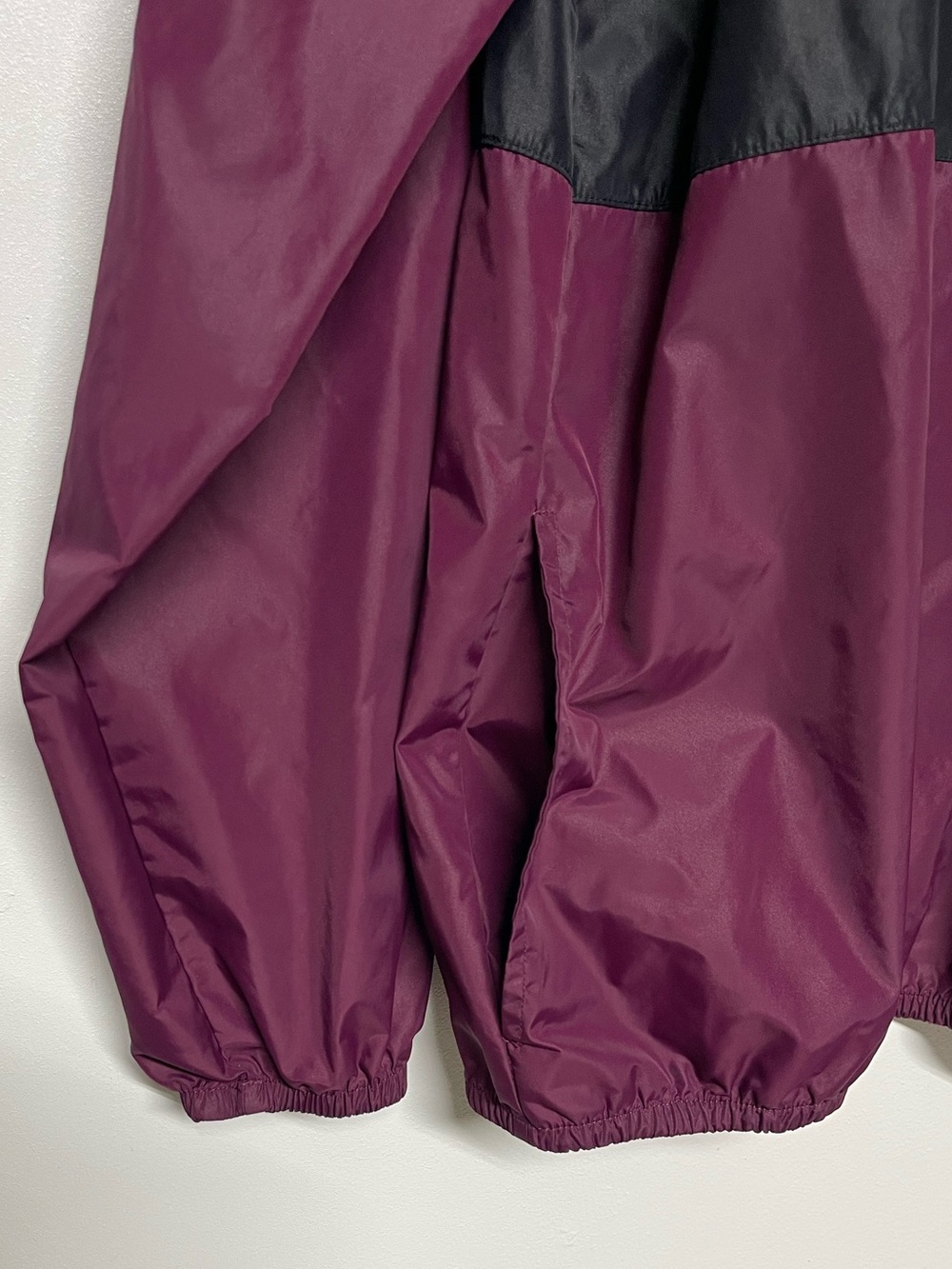 PINK Victoria's Secret 2014 Maroon and Black Utility Anorak Women’s XS Small - Picture 4 of 7